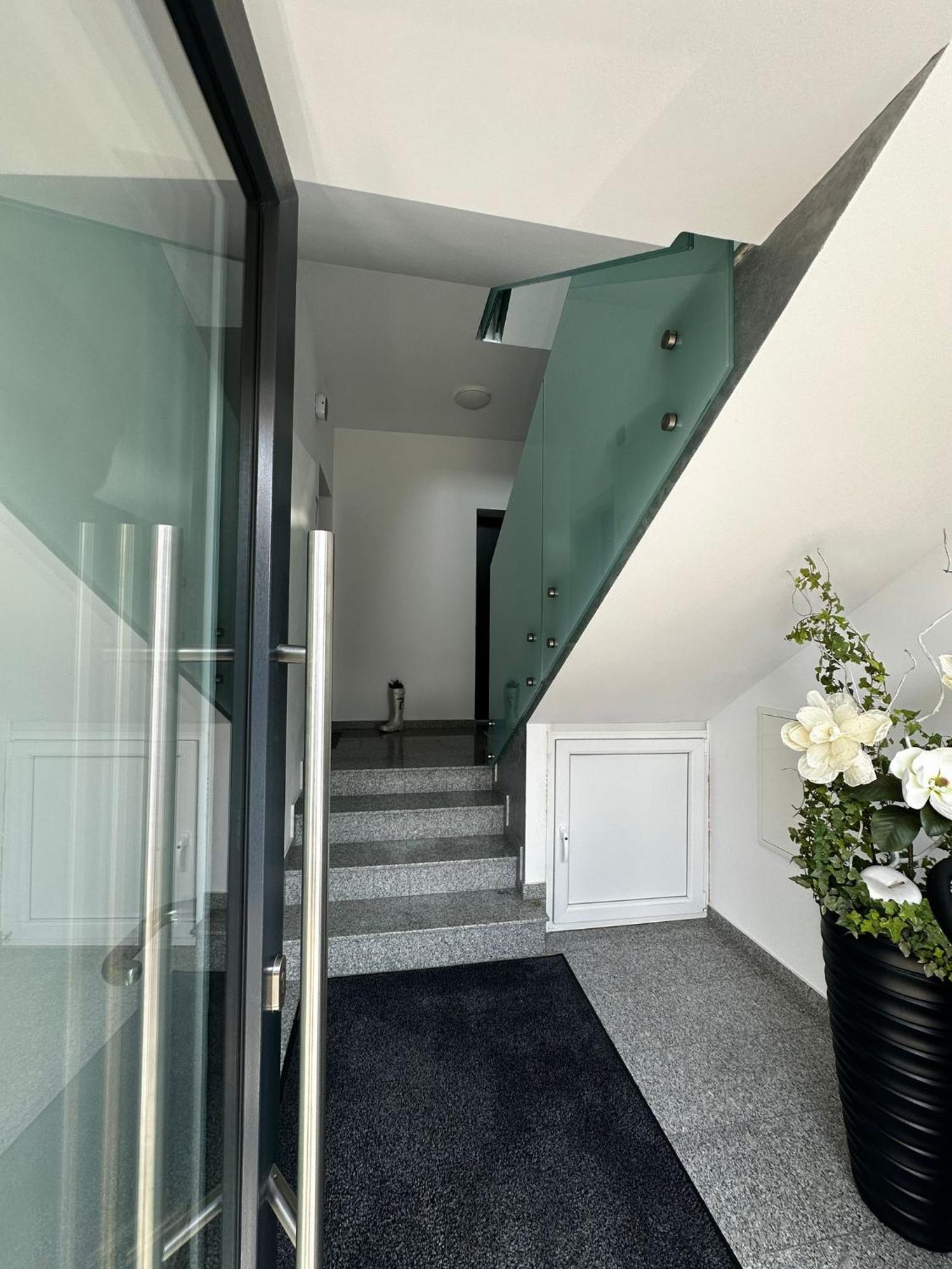 Rmr Luxury Apartaments تيميشورا المظهر الخارجي الصورة